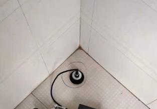 巫山卫生间漏水维修之 loft 夹层储藏室毗邻暗管渗水哪家好，推荐诚匠小爱修缮